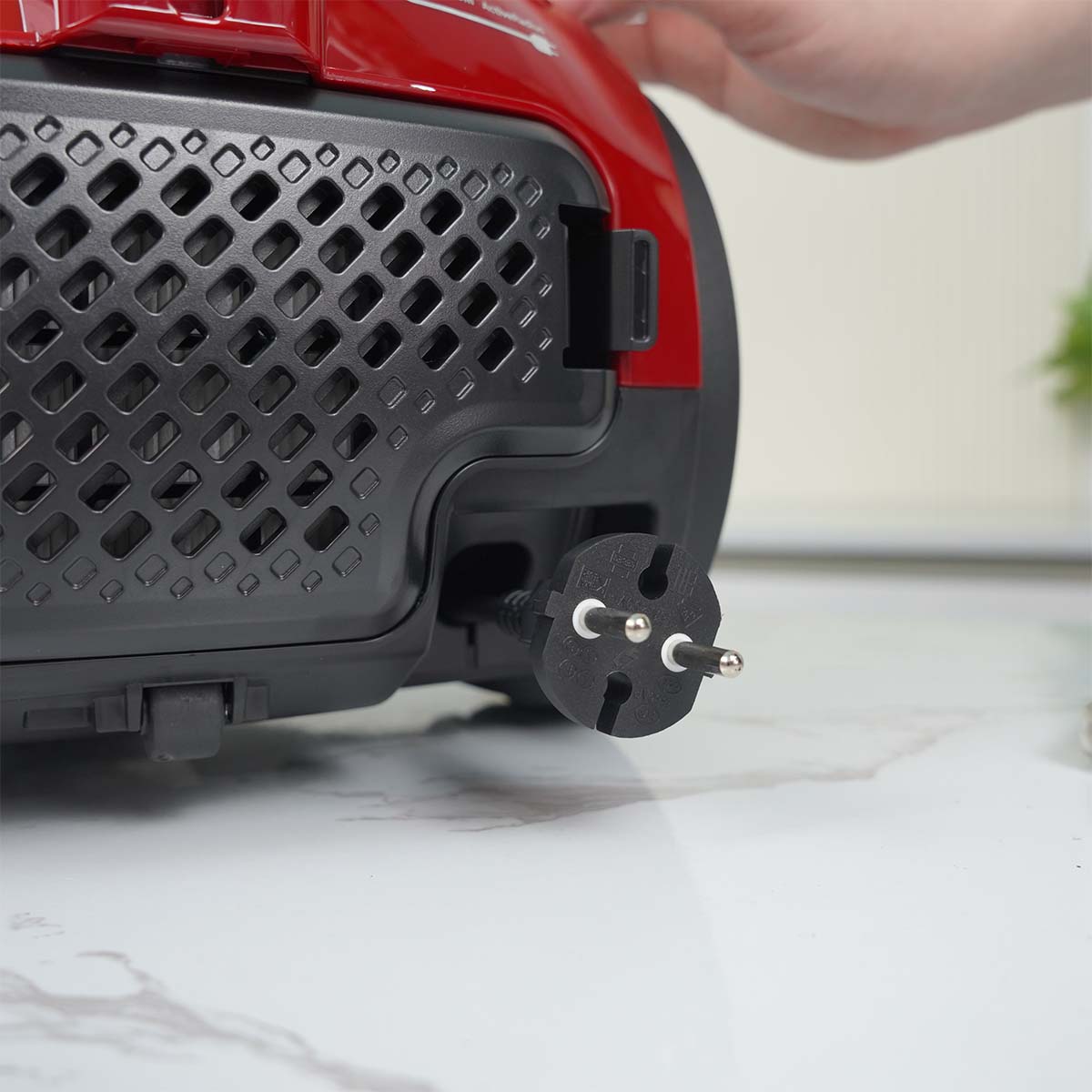 Ảnh thực tế Máy hút bụi dạng hộp Bosch BGC05AAA2