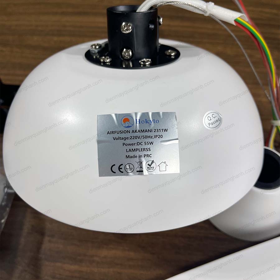 Ảnh thực tế Quạt trần đèn Airfusion Akamani 2311W