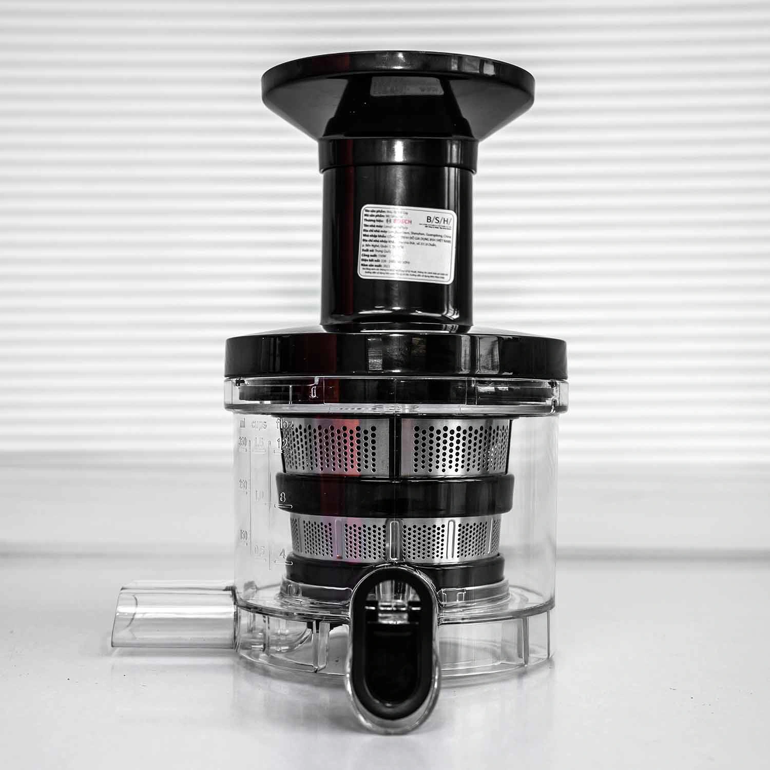 Ảnh thực tế Máy ép chậm Bosch MESM500W