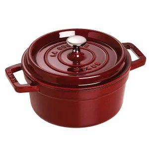 Nồi gang tròn Staub màu đỏ lựu 22cm – 2.6L