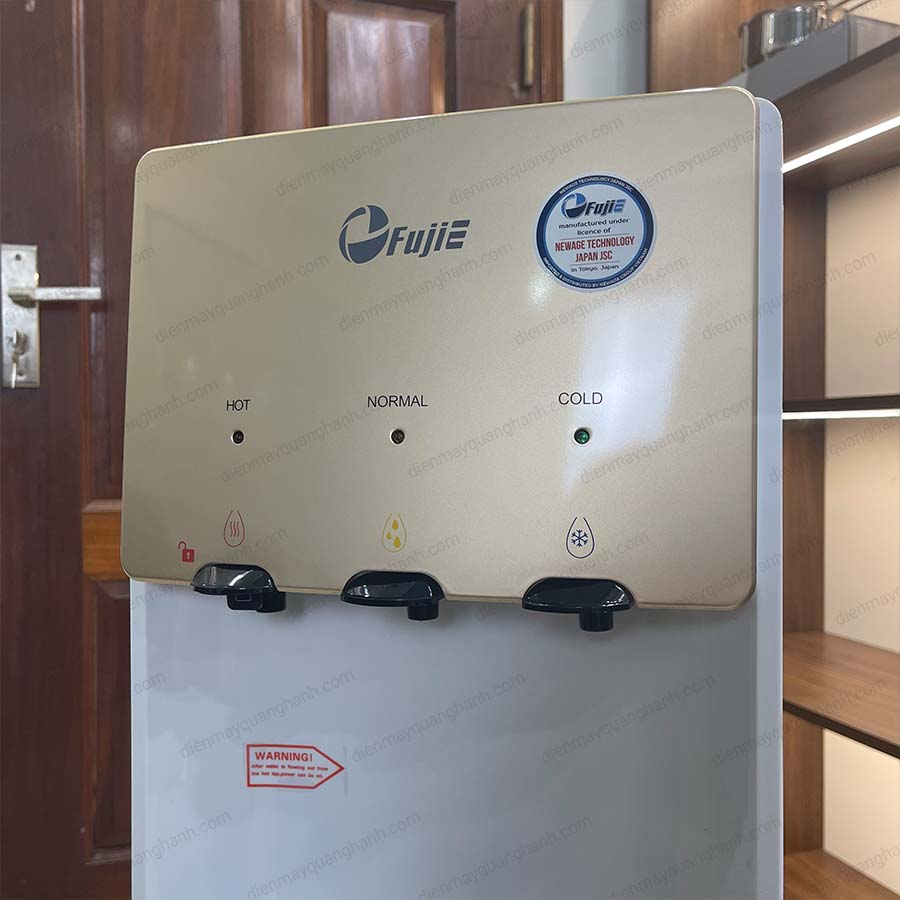 Ảnh thực tế Cây nước nóng lạnh cao cấp 3 vòi FujiE WDBD20C