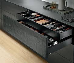 LEGRABOX Blum