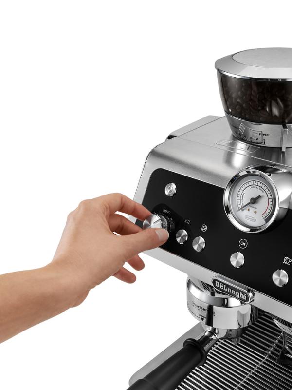 Máy pha cà phê Delonghi La Specialista EC9335.M