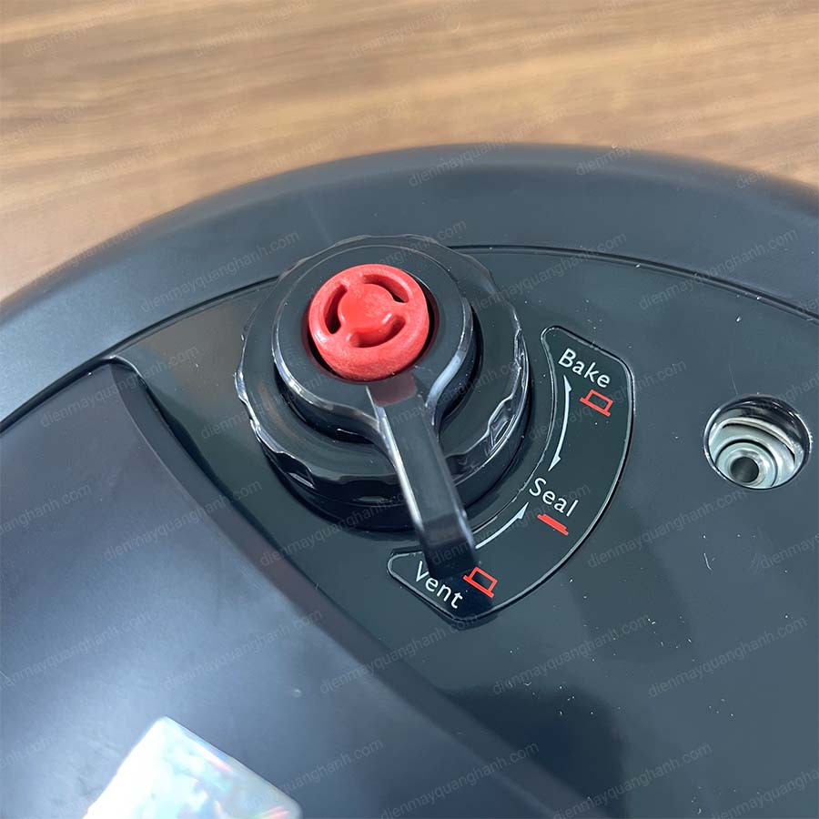 Ảnh thực tế Nồi áp suất điện Philips HD2137/65