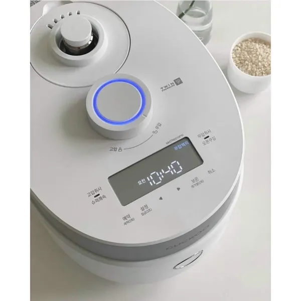 Nồi cơm điện áp suất đôi PETIT Cuckoo CRP-MHTR0310FW 0.54 lít