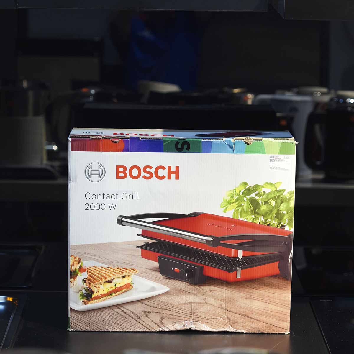 Ảnh thực tế Vỉ nướng Bosch TCG4104