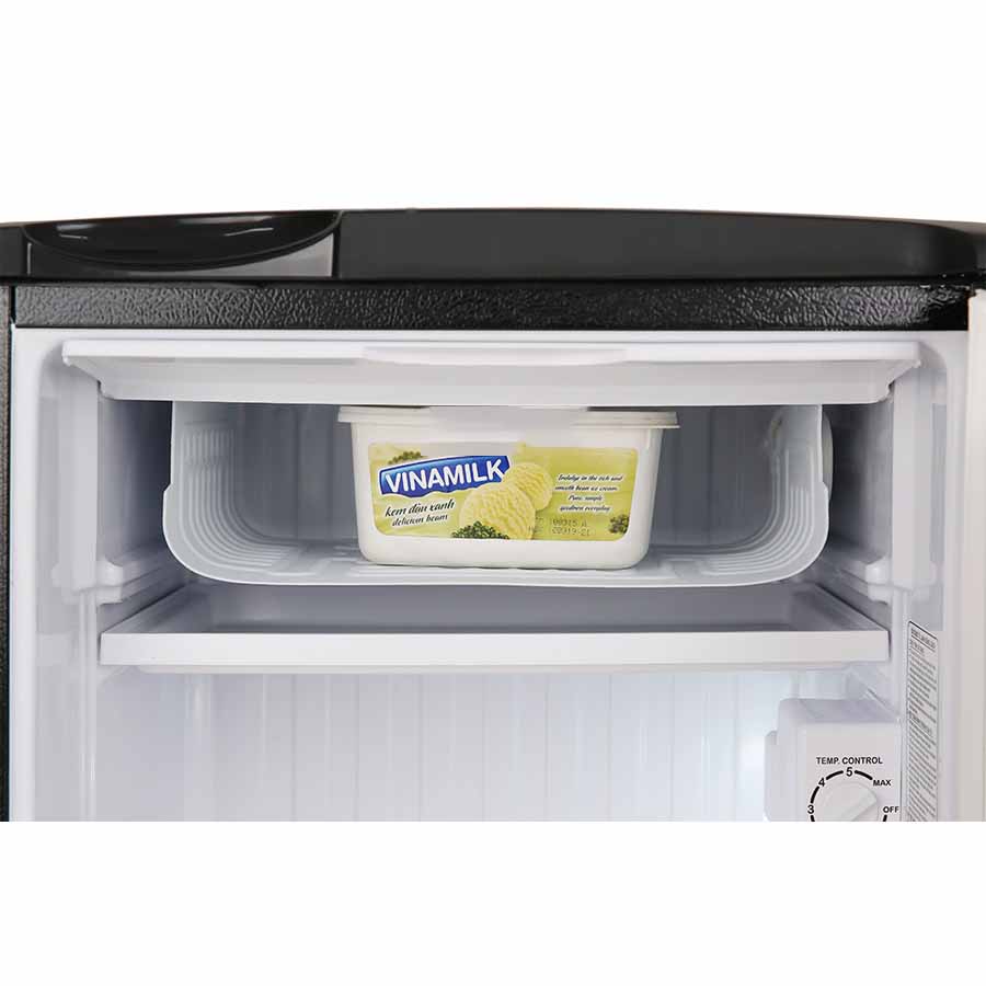 Tủ lạnh Aqua 90 lít AQR-D99FA Làm lạnh trực tiếp