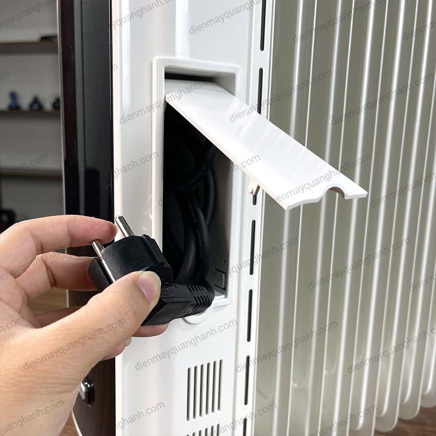Ảnh thực tế Máy Sưởi Dầu 15 Thanh Tiross TS9215