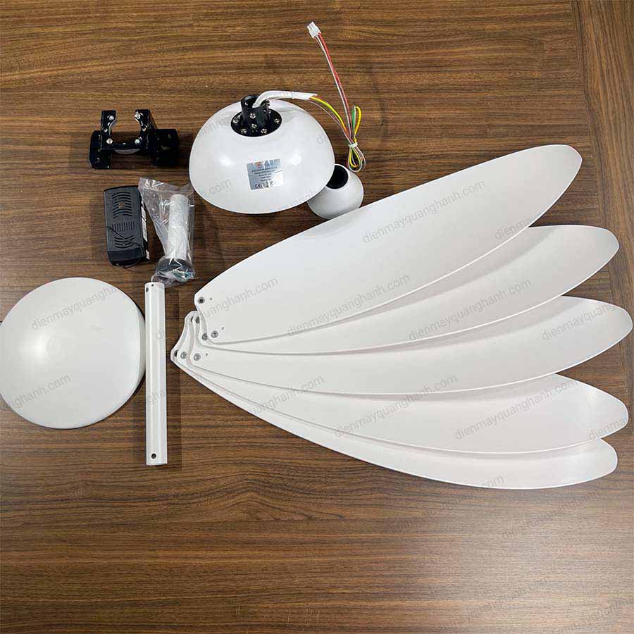 Ảnh thực tế Quạt trần đèn Airfusion Akamani 2311W