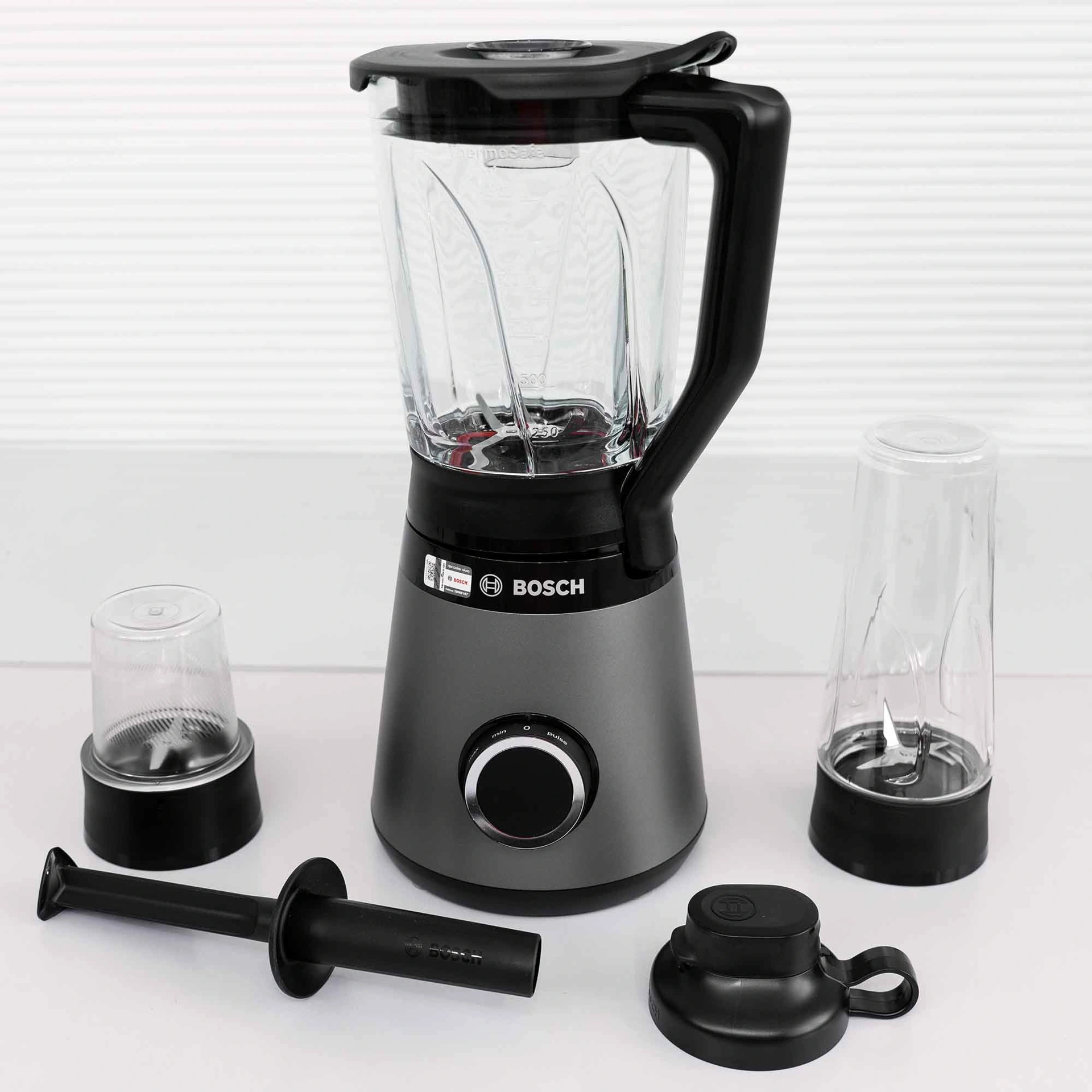 Ảnh thực tế Máy xay sinh tố Bosch MMB6177S