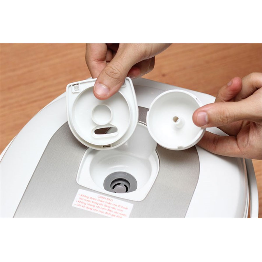 Nồi cơm điện Điện tử Toshiba 1.8L RC-18NMF – Hàng chính hãng