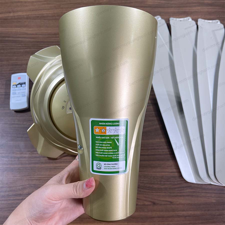 Ảnh thực tế Quạt trần KDK M56PR