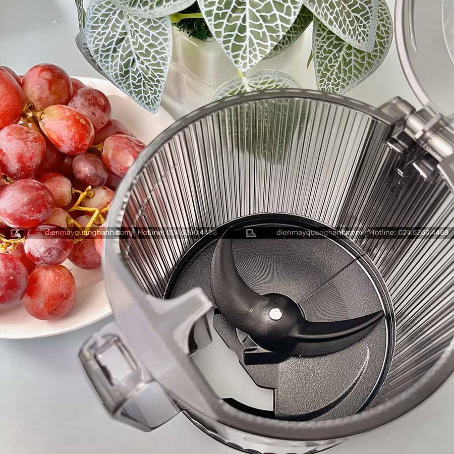 Ảnh thực tế Máy ép trái cây Hurom H410