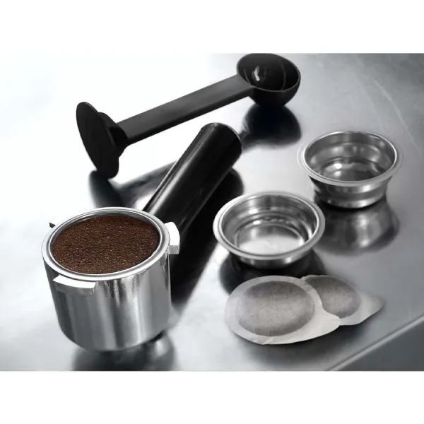 Máy pha cà phê Delonghi EC685.M