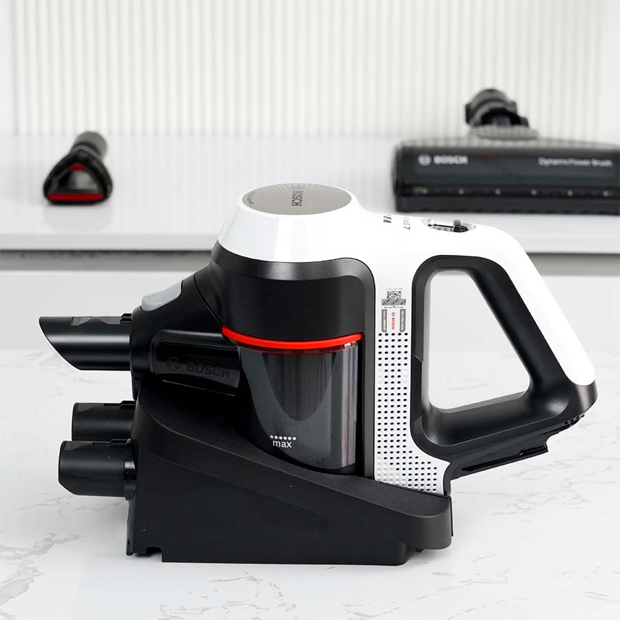 Ảnh thực tế Máy hút bụi cầm tay Bosch BBS711W
