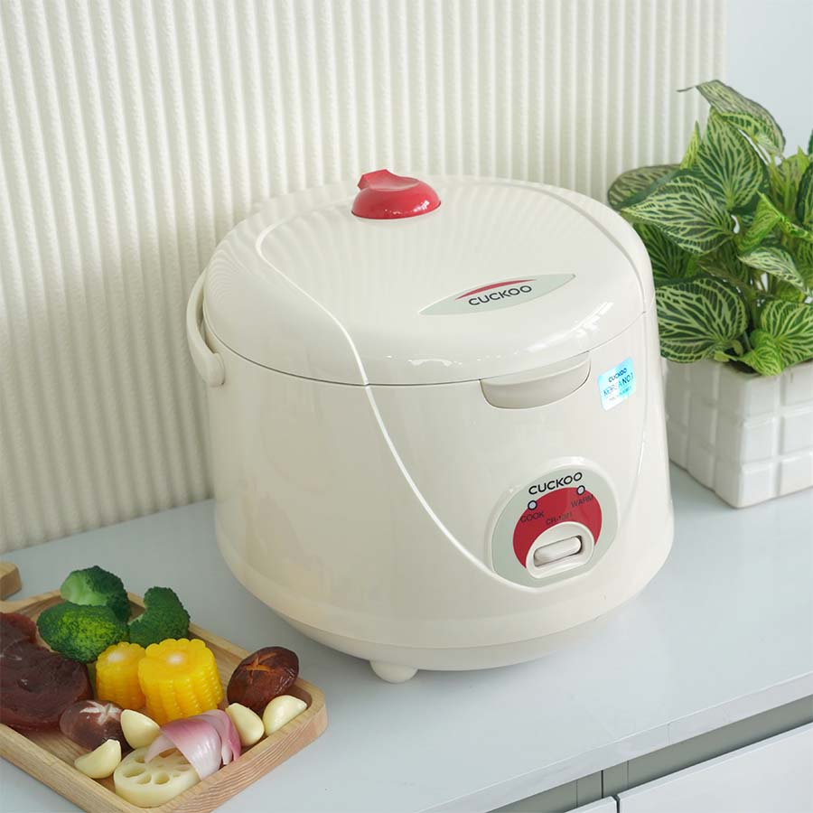 Ảnh thực tế Nồi cơm điện Cuckoo CR-1021 dung tích 1.8 lít (Màu trắng)