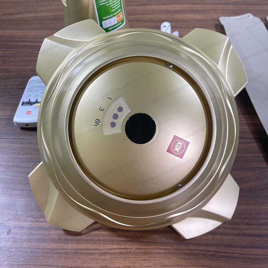 Ảnh thực tế Quạt trần KDK M56PR