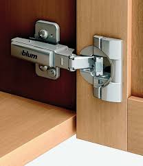 Bản lề giảm chấn BLUM