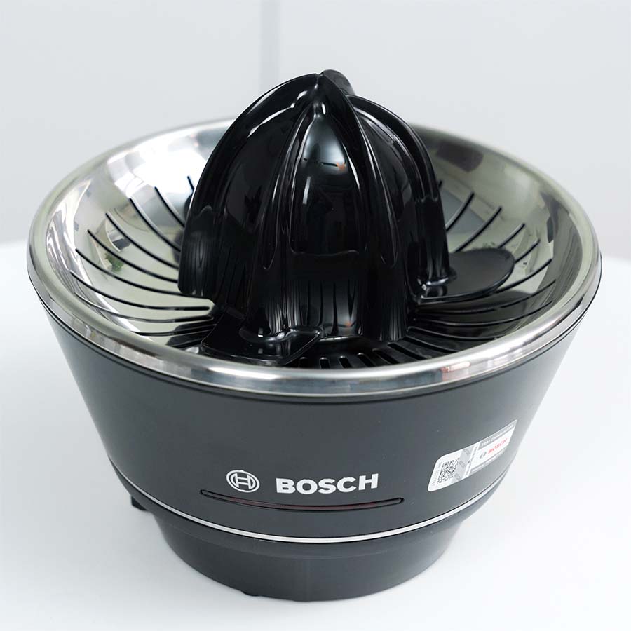 Ảnh thực tế Máy vắt cam Bosch VitaStyle Citro MCP72GPB